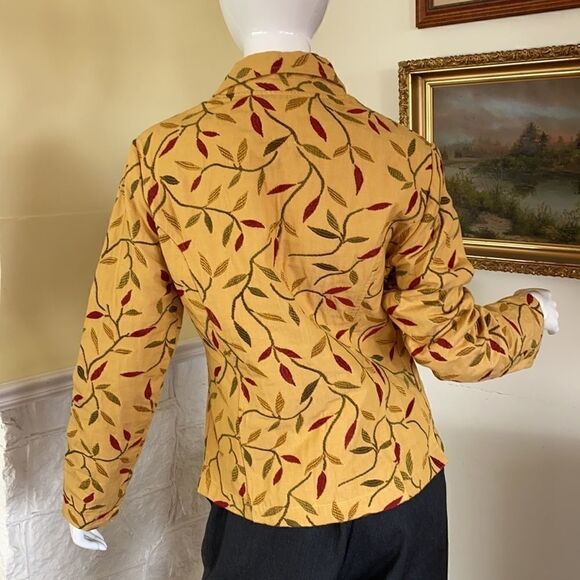 Itzyu Natural Clothing Cotton Floral Embroidered Jacket Made in BC - Picture 4 of 12